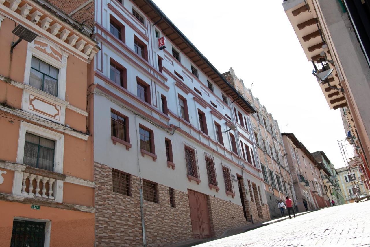 Hostal Carlos Luis Кито Екстериор снимка