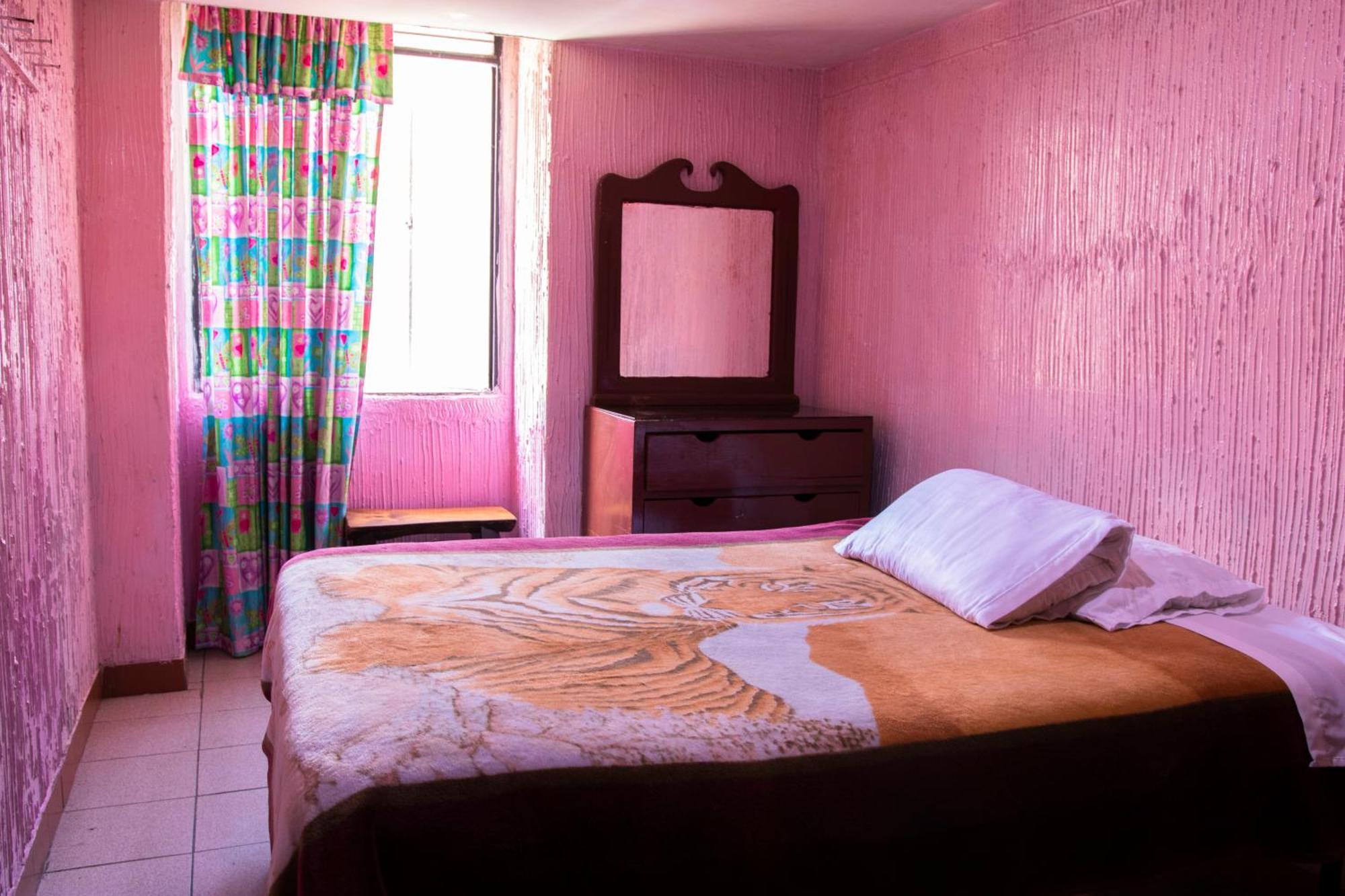 Hostal Carlos Luis Кито Екстериор снимка