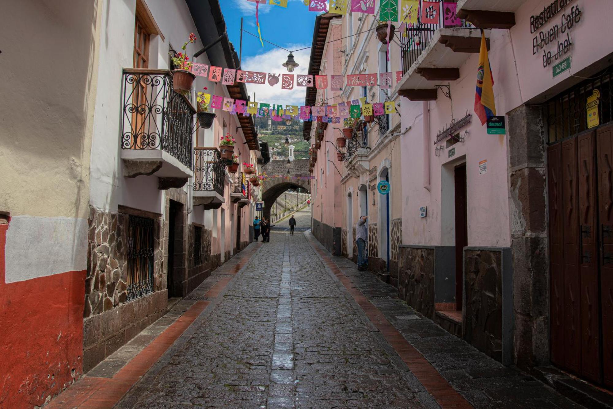 Hostal Carlos Luis Кито Екстериор снимка